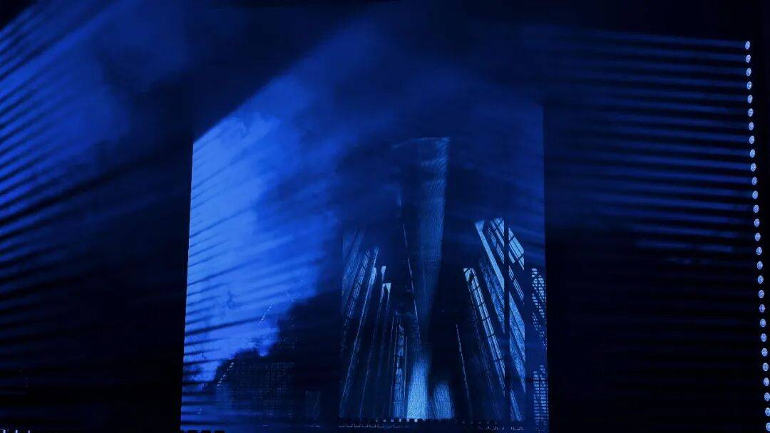 男子邀你开启《重返难天门》倒计时瓦利棋牌这次是真的【玩命了】!邓(图4) 男子邀你开启《重返难天门》倒计时瓦利棋牌这次是真的【玩命了】!邓(图4)